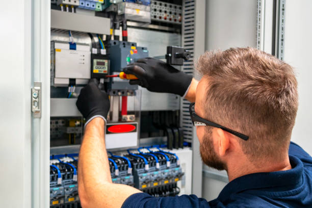 Best Affordable Electrician  in Gordon Heights, NY